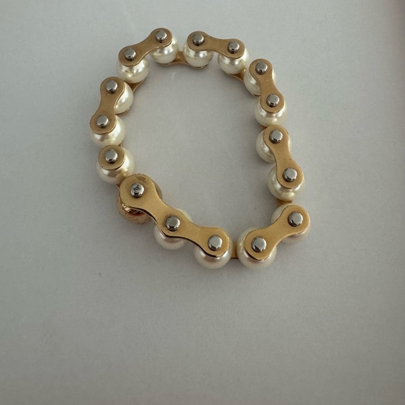 LV Speedy Pearls One-Rank Bracelet - Picture 2 of 6